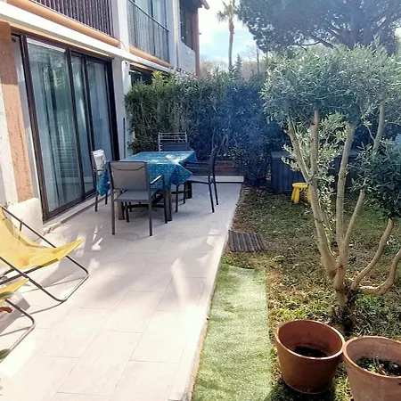 Lejlighed Port Cogolin, T2 Calme Dans Belle Residence, Piscine, Proche St Tropez