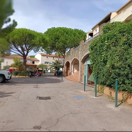 Appartement Port Cogolin, T2 Calme Dans Belle Résidence, Piscine, Proche St Tropez