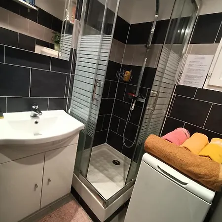 Port Cogolin, T2 Calme Dans Belle Residence, Piscine, Proche St Tropez *