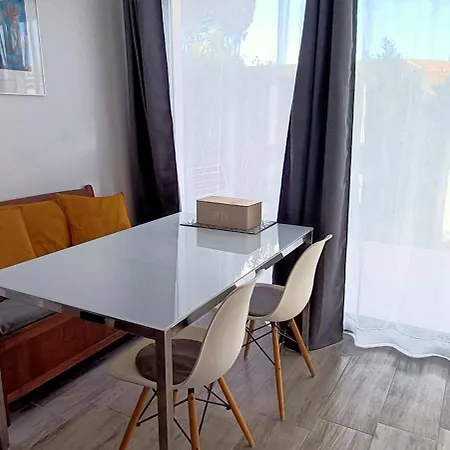 Port Cogolin, T2 Calme Dans Belle Residence, Piscine, Proche St Tropez * Cogolin