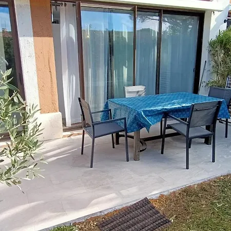 Appartement Port Cogolin, T2 Calme Dans Belle Résidence, Piscine, Proche St Tropez Cogolin